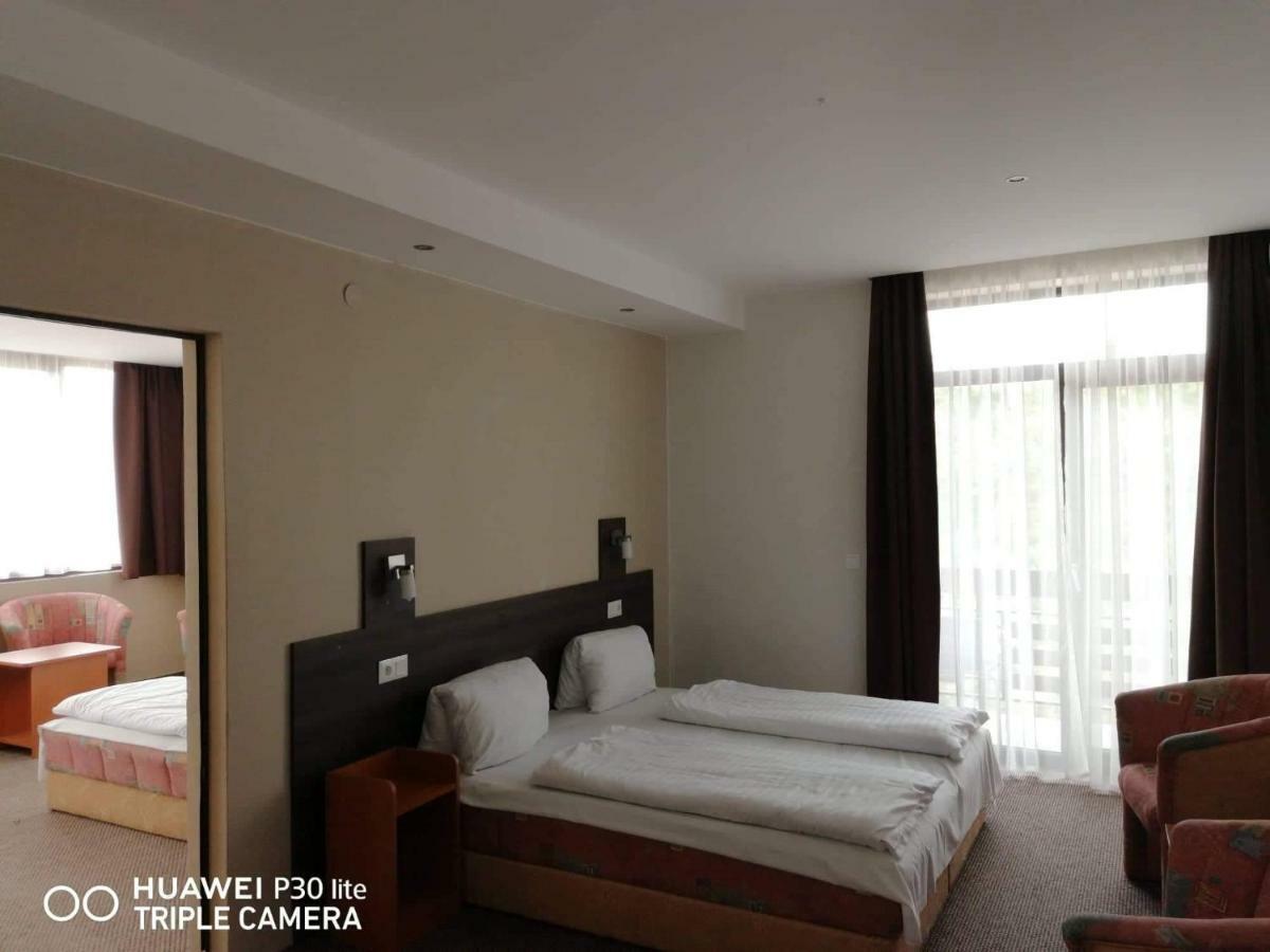 Hotel Tagore Balatonfüred Extérieur photo